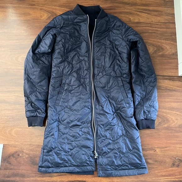 Columbia Women’s Navy Reversible Long Jacket with Detachable Hood - Picture 2 of 3